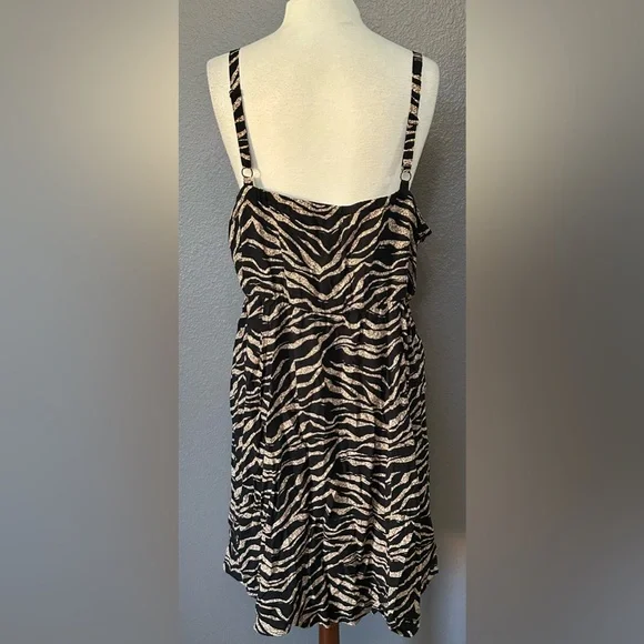 Torrid Womens Black/Brown Striped Mini Challis Skater Dress, Pocket, Plus Size 3 - Picture 4 of 15